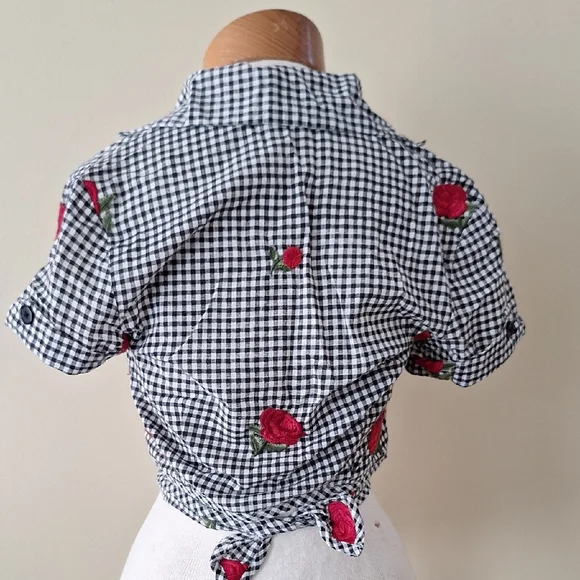 Black and White Gingham Crop Top with Red Rose Embroidery - Picture 3 of 7